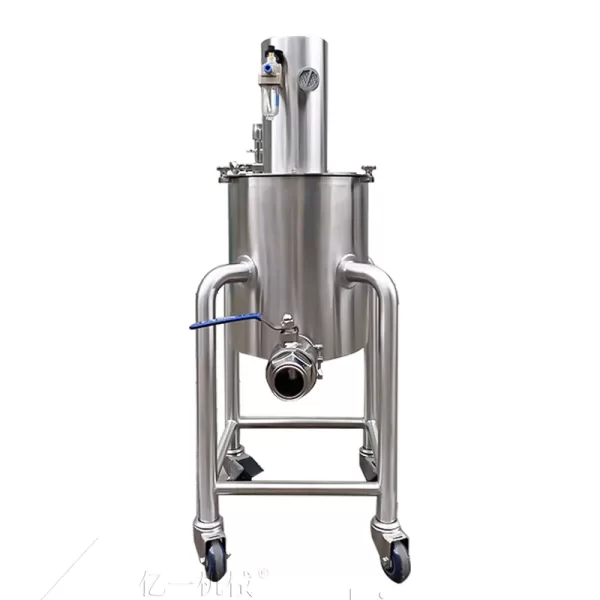 Pneumatic mixing tank