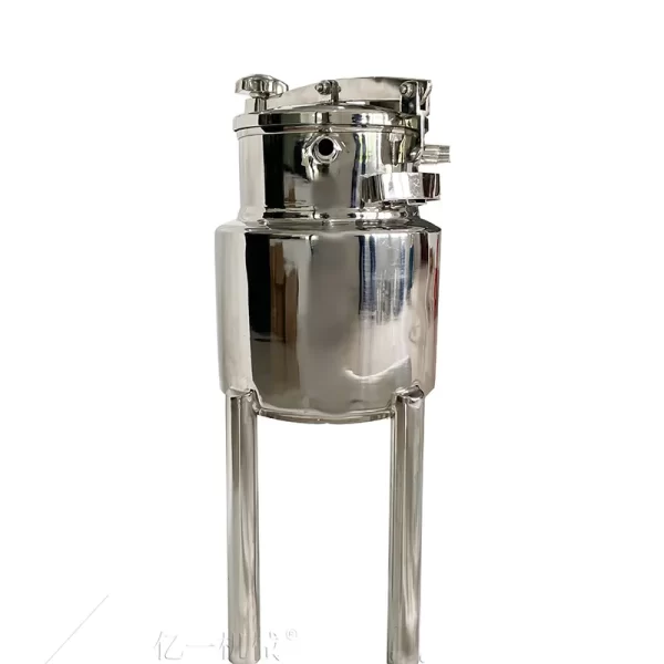 Laboratory storage tanks