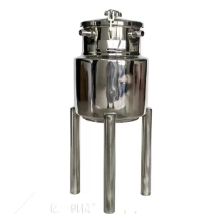 Laboratory storage tanks